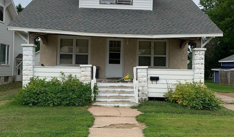 1012 7TH Ave, Antigo, WI 54409 - 4 Beds, 2 Bath