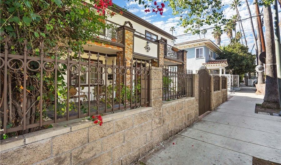 5666 Franklin Avenue 5672, Los Angeles, CA 90028 - 8 Beds, 4 Bath