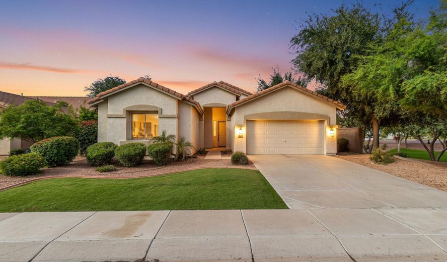 2430 S DRAGOON Dr, Chandler, AZ 85286 - 4 Beds, 2 Bath