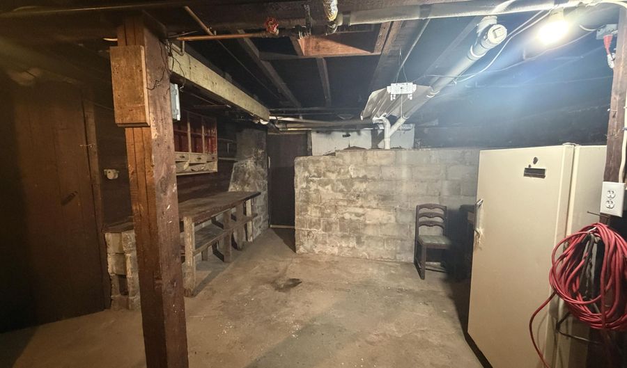 211 Western Ave, Allegan, MI 49010 - 4 Beds, 2 Bath