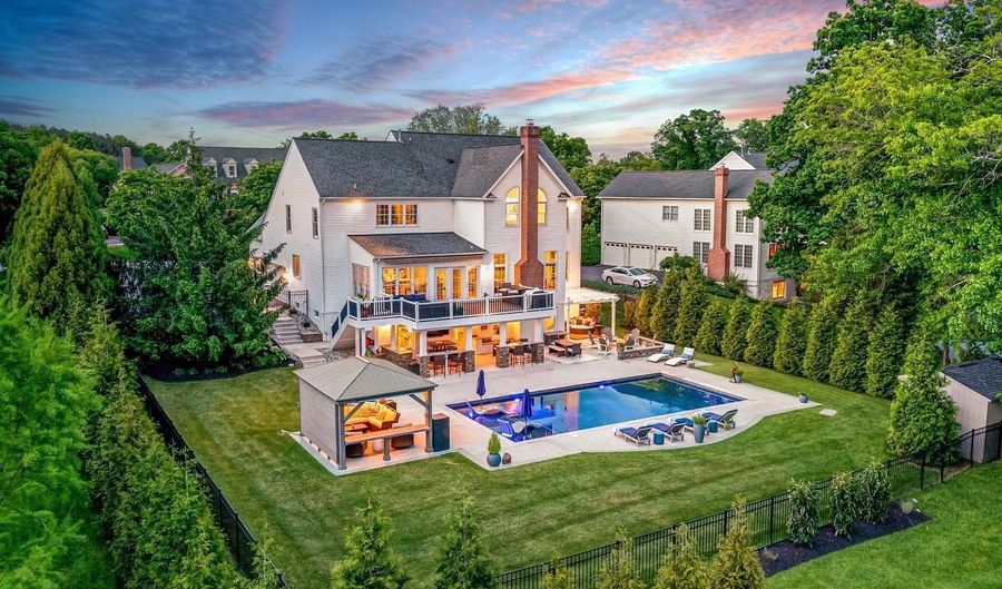 43079 LAGO GALLERIE Ct, Ashburn, VA 20148 - 6 Beds, 6 Bath