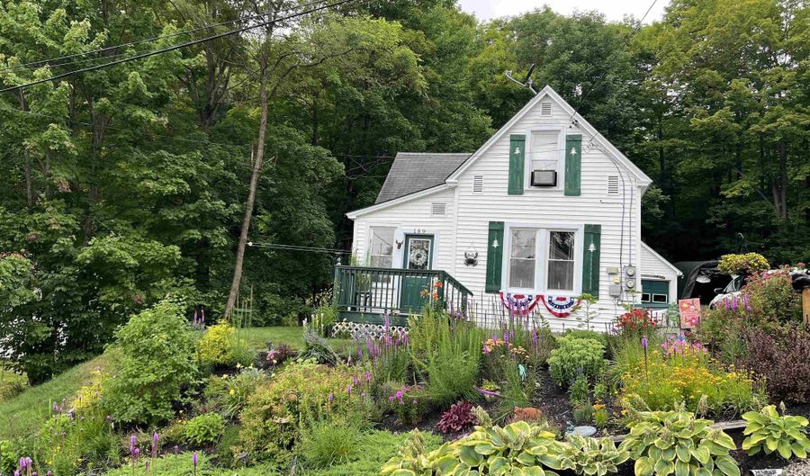 189 Finland St, Berlin, NH 03570 - 2 Beds, 1 Bath