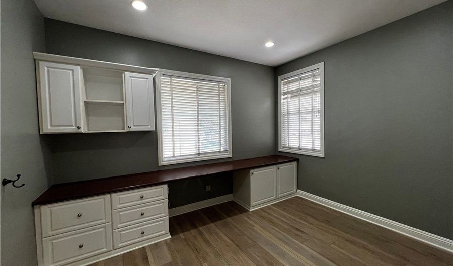 50 Lyon Rdg, Aliso Viejo, CA 92656 - 4 Beds, 3 Bath