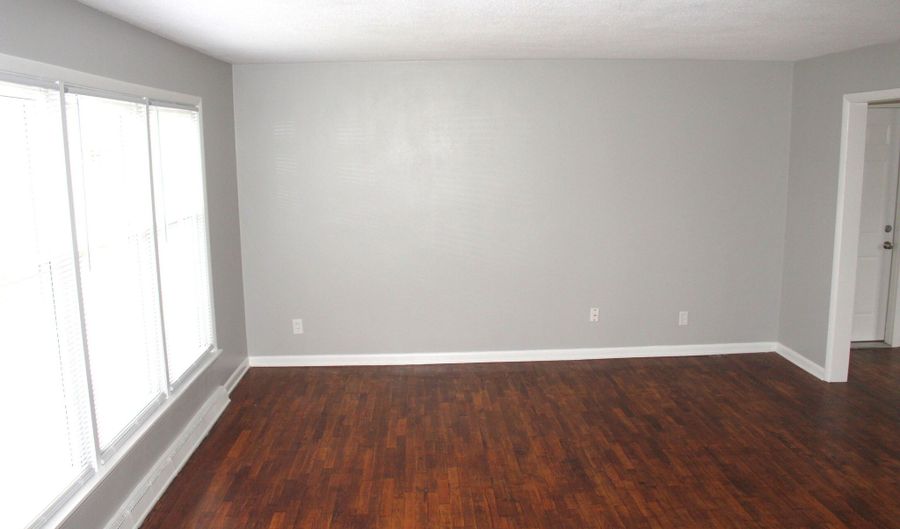 1905 E 47th St, Anderson, IN 46013 - 4 Beds, 2 Bath