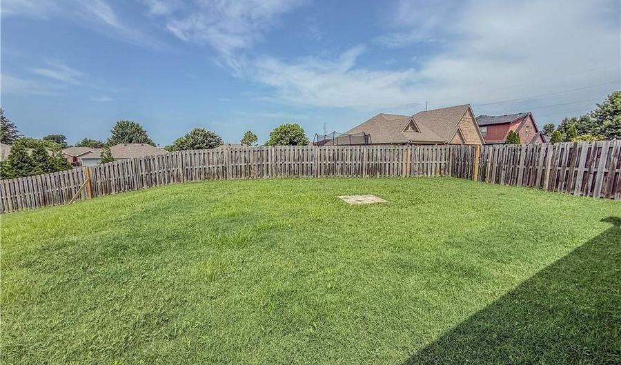 4303 Slate Ln, Bentonville, AR 72712 - 3 Beds, 2 Bath