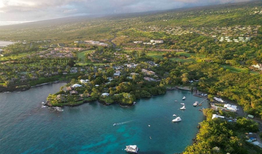78-6957 Kamehameha Iii Rd, Kailua Kona, HI 96740 - 4 Beds, 3 Bath