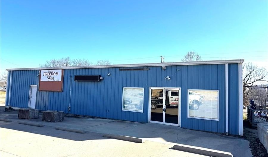 101 2nd St, Annapolis, MO 63620 - 0 Beds, 1 Bath