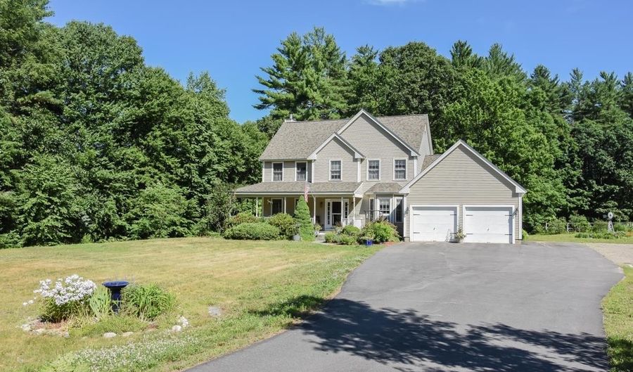 22 Sargent Rd, Brookline, NH 03033 - 4 Beds, 4 Bath