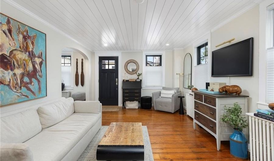 29 Bacheller St, Newport, RI 02840 - 3 Beds, 2 Bath