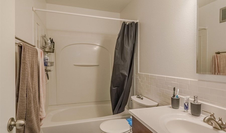 4440 S Poplar #208B, Casper, WY 82601 - 2 Beds, 1 Bath