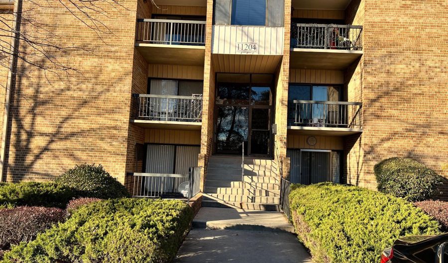 11204 CHERRY HILL Rd T2, Beltsville, MD 20705 - 1 Beds, 1 Bath