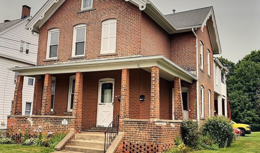 290 Wakelee Ave 2Nd Floor, Ansonia, CT 06401 - 2 Beds, 1 Bath