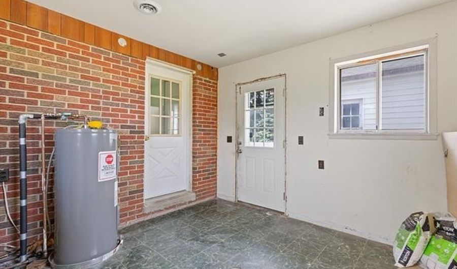 408 HOWELL Rd, Allenton, MI 48002 - 3 Beds, 1 Bath
