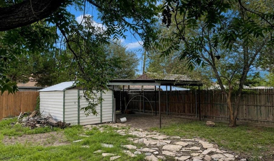 507 E Harriet, Alpine, TX 79830 - 3 Beds, 2 Bath
