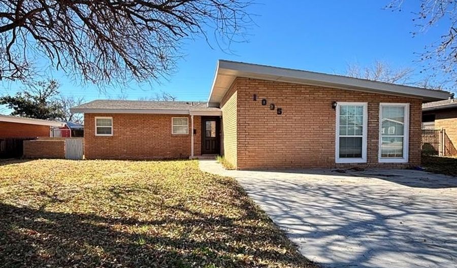 1005 NW 9th St, Andrews, TX 79714 - 3 Beds, 3 Bath