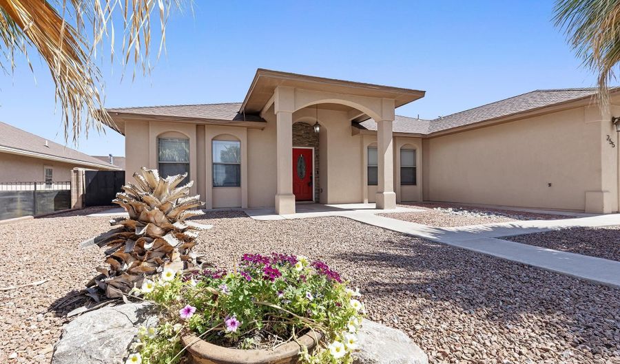 255 Bosque St, Alamogordo, NM 88310 - 4 Beds, 2 Bath
