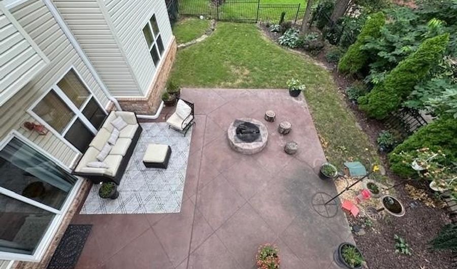 3906 NE Cadbury Ave, Bentonville, AR 72712 - 5 Beds, 5 Bath