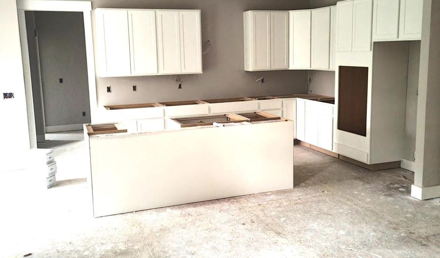 2051 Tall Pines Ln, Anderson Twp., OH 45244 - 4 Beds, 4 Bath