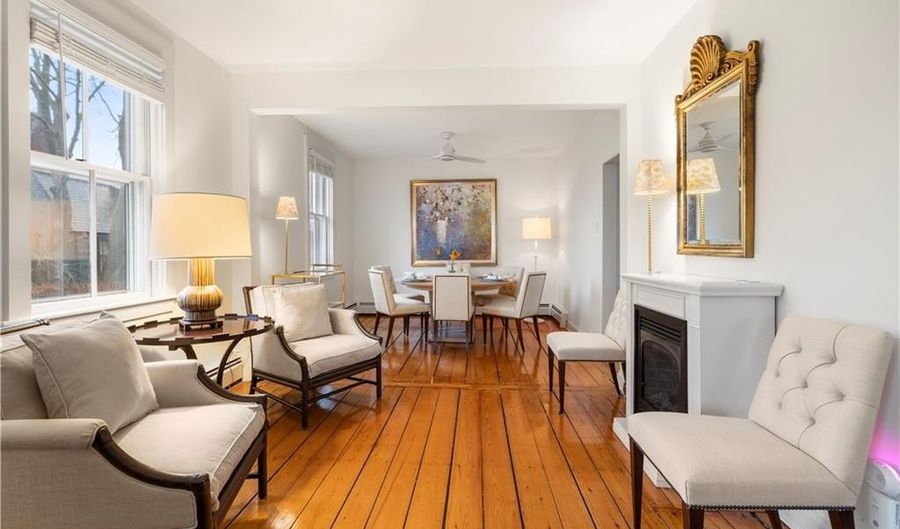 35 Marsh St, Newport, RI 02840 - 2 Beds, 2 Bath