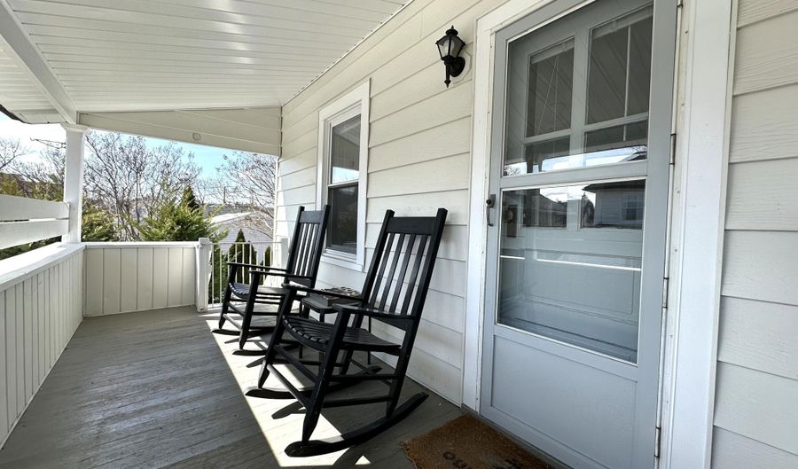 506 7th Ave Rear, Belmar, NJ 07719 - 2 Beds, 1 Bath