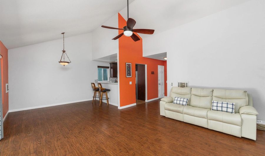930 Via Mil Cumbres 142, Solana Beach, CA 92075 - 2 Beds, 2 Bath