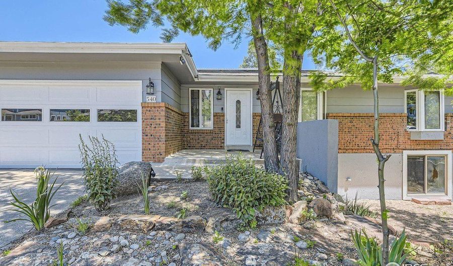 540 Ithaca Dr, Boulder, CO 80305 - 4 Beds, 3 Bath