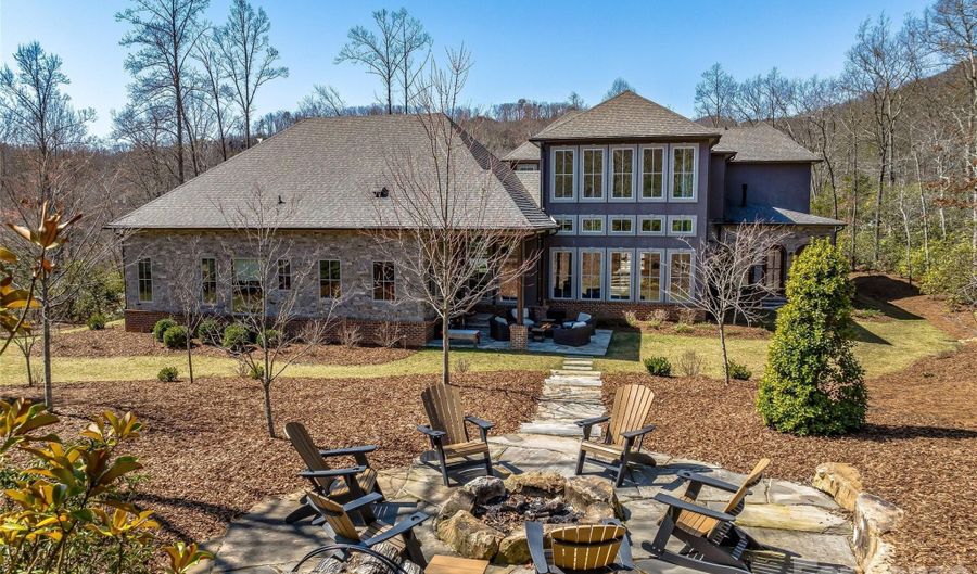 1905 White Tree Trl, Arden, NC 28704 - 4 Beds, 4 Bath