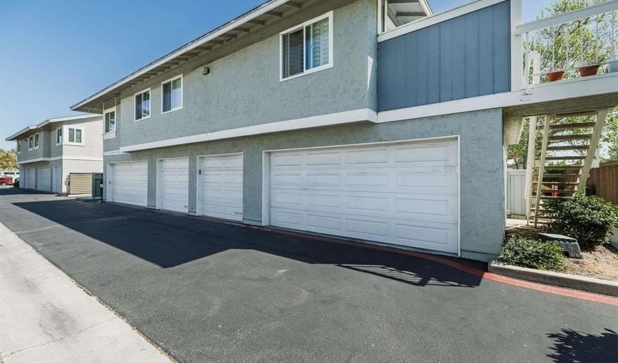 801 Yankee Point Way, Oceanside, CA 92058 - 2 Beds, 2 Bath