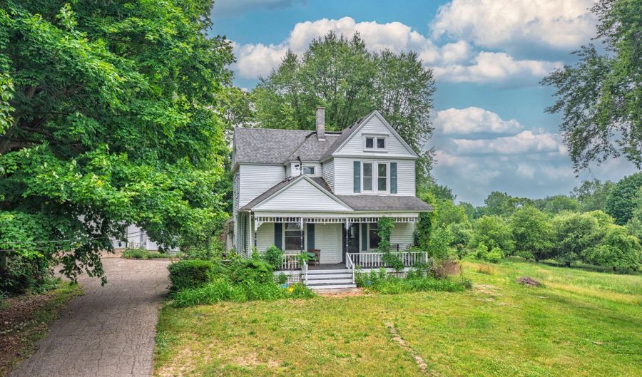 990 River St, Allegan, MI 49010 - 3 Beds, 2 Bath