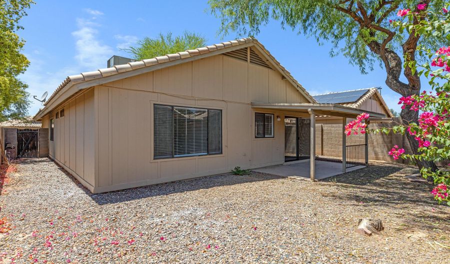 85 S Cypress Ct, Chandler, AZ 85226 - 2 Beds, 2 Bath