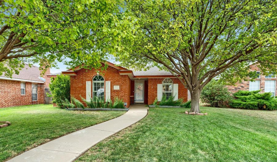 5805 Syracuse Dr, Amarillo, TX 79109 - 3 Beds, 2 Bath