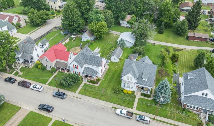 414 W Catherine St, Batesville, IN 47006 - 3 Beds, 3 Bath