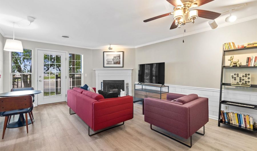 2 Captains Ct 3, Madison, WI 53719 - 2 Beds, 2 Bath