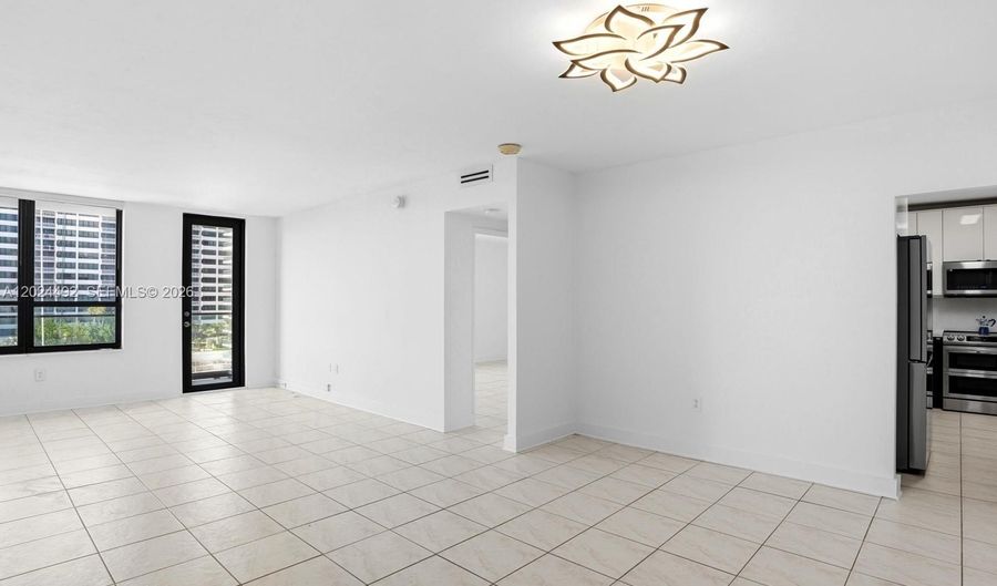 10185 Collins Ave 703, Bal Harbour, FL 33154 - 1 Beds, 1 Bath