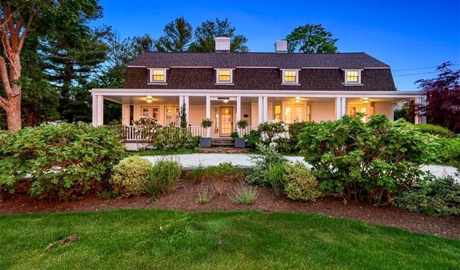 81 Mathewson Rd, Barrington, RI 02806 - 4 Beds, 4 Bath