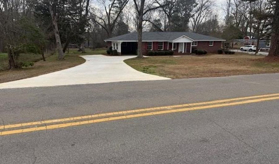 121 HIGH PINE Rd, Ashland, AL 36251 - 3 Beds, 2 Bath