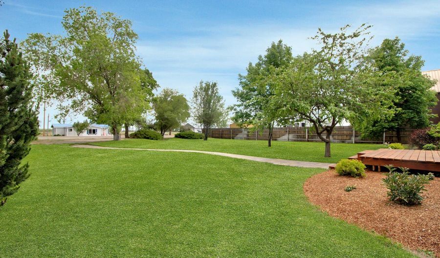 20409 S Main St, Carey, ID 83320 - 3 Beds, 2 Bath