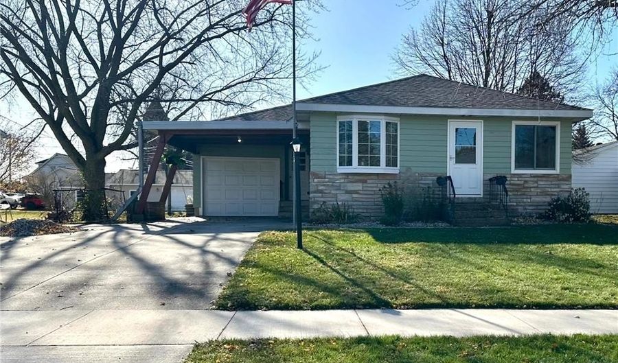 505 NW Bergen St, Adams, MN 55909 - 3 Beds, 2 Bath