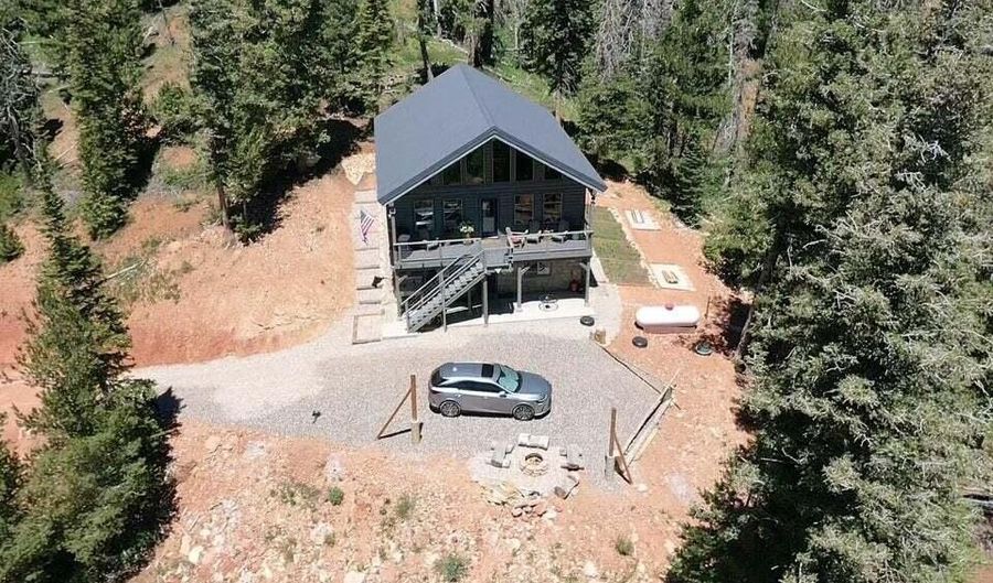636 W Kokopelli, Brian Head, UT 84719 - 3 Beds, 2 Bath