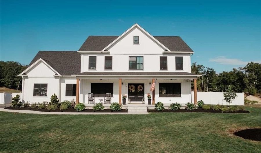 41 Wintergreen Way, Glocester, RI 02814 - 3 Beds, 3 Bath