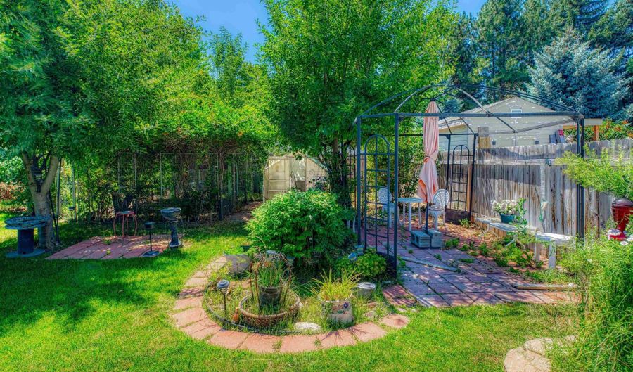 11301 W Goldenrod Ave, Boise, ID 83713 - 4 Beds, 4 Bath