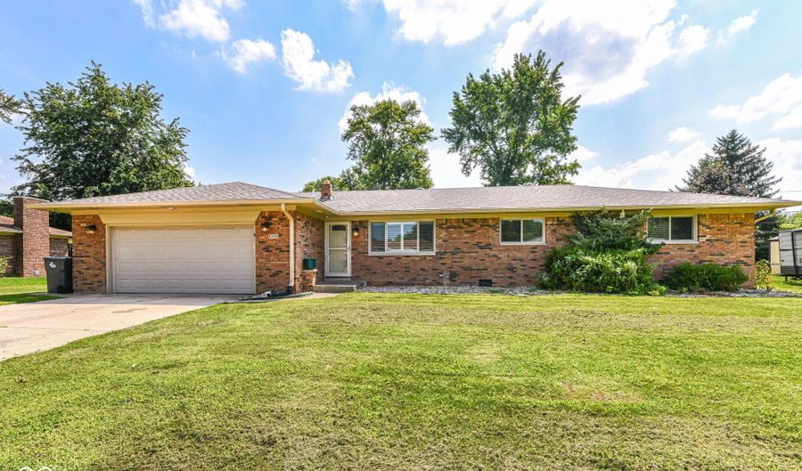 8245 Palmetto Ln, Indianapolis, IN 46217 - 3 Beds, 2 Bath
