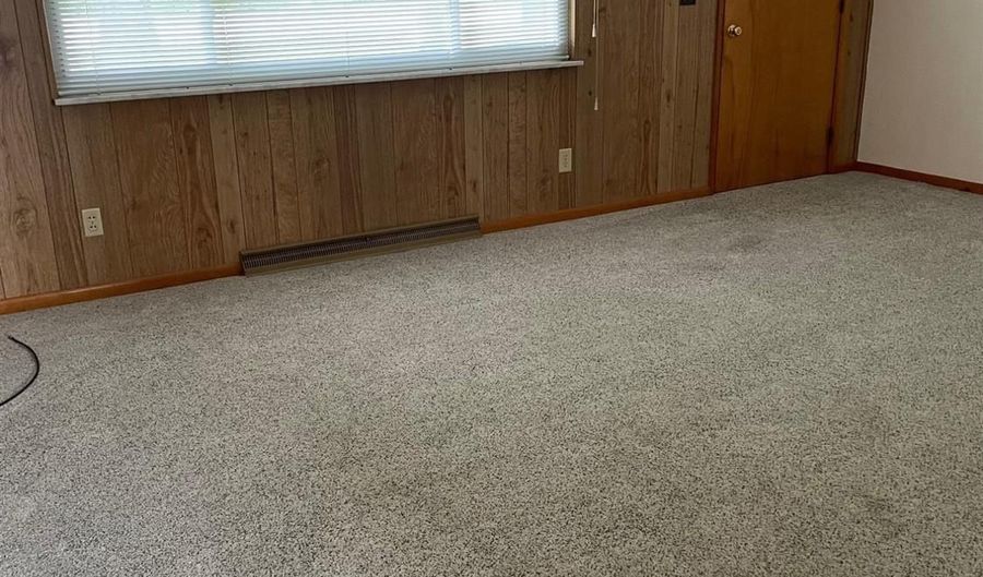 16196 SR 148, Aurora, IN 47001 - 3 Beds, 2 Bath