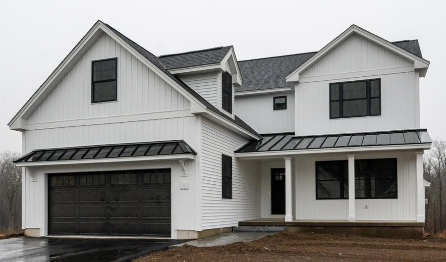 12 Robin Way 5, Chester, NH 03036 - 4 Beds, 3 Bath