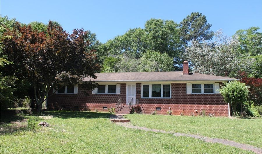 309 Eskew Cir, Anderson, SC 29621 - 3 Beds, 2 Bath