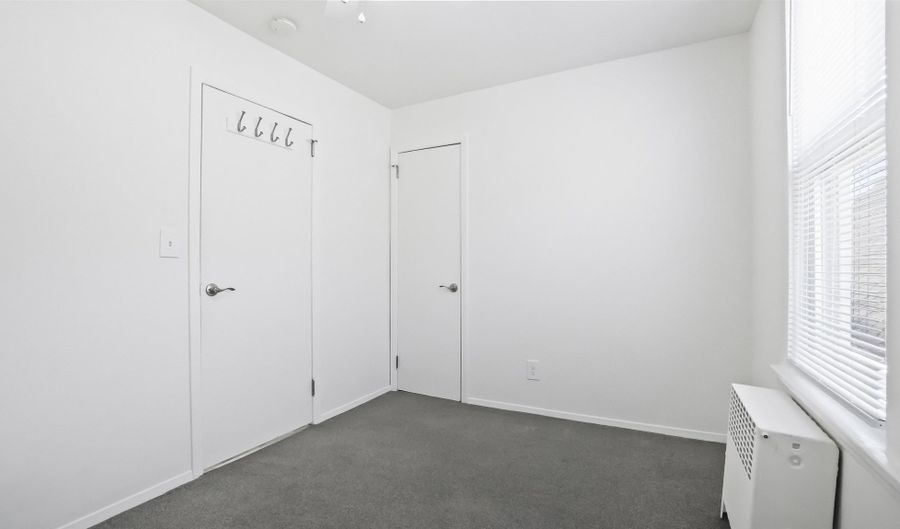 23 W 42ND St 3, Bayonne, NJ 07002 - 1 Beds, 1 Bath