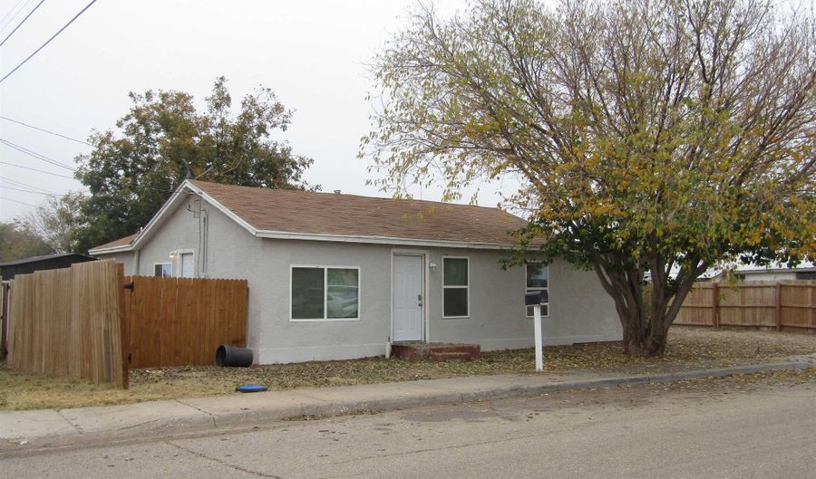 507 S 12th St, Artesia, NM 88210 - 2 Beds, 1 Bath