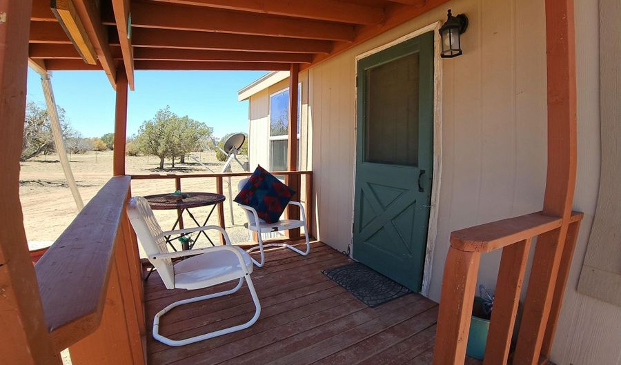 8850 W Fountain Ranch Rd, Ash Fork, AZ 86320 - 3 Beds, 2 Bath