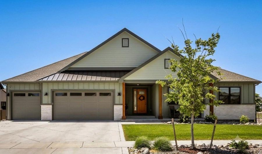 1311 Eliza Ave, Berthoud, CO 80513 - 5 Beds, 3 Bath