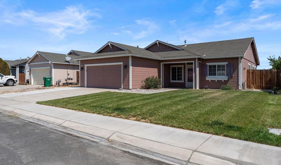 280 Fallen Leaf Ln, Fernley, NV 89408 - 3 Beds, 2 Bath